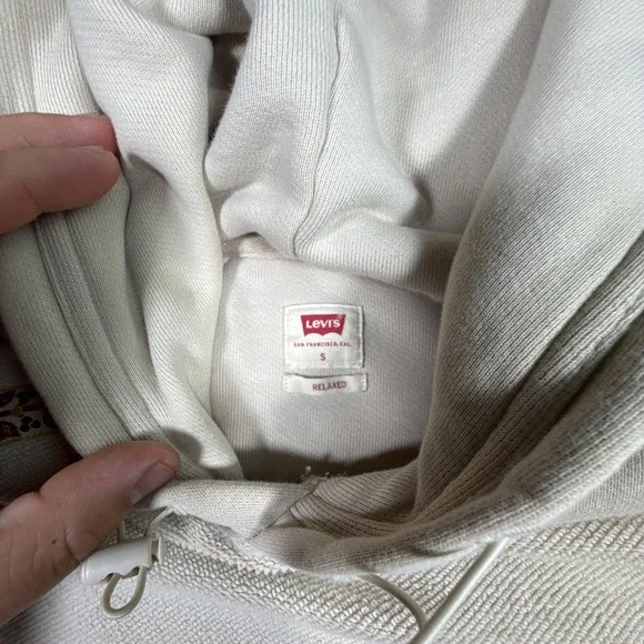 Levis Beige Embroidered Trim Hoodie Pullover Casual Fleece Lined Sweatshirt Sz S - Picture 3 of 8